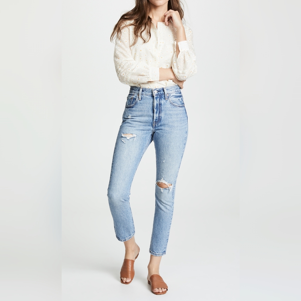 501 skinny in "can't touch this" deconstructed light wash